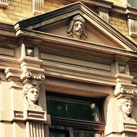 Zur Guten Quelle Hotel 2*