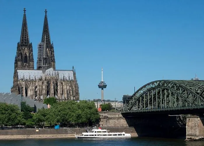 ホテル Zur Guten Quelle ケルン