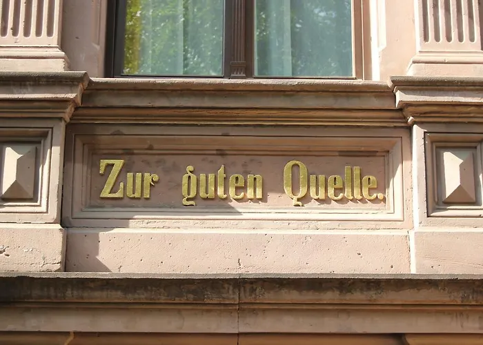 ホテル Zur Guten Quelle 2*